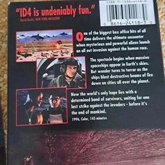 Movie VHS INDEPENDENCE DAY WITH SIGNED HOLOGRAM CARD - Picture 3 of 5